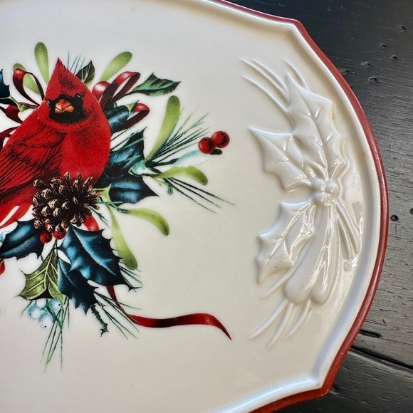 LENOX, “WINTER GREETINGS “ TRIVET. MADE OF PORCELAIN WITH 24 KARAT GOLD ACCENTS. - Picture 4 of 8